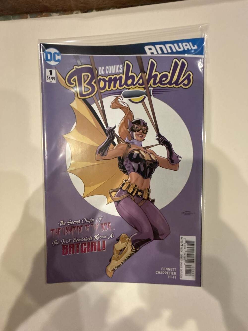 Batgirl #1 (2011) bombshells variant